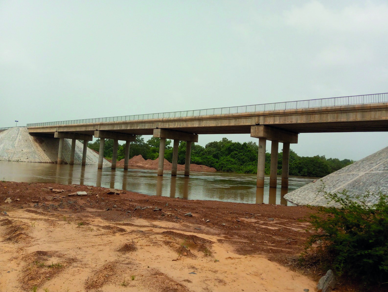 Pont sur  la route de Banikoara-kérémou